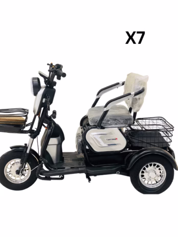 Rohan Wings X7 3Weels Electric Scooter | 3 Seat | 600W Brushless Motor | 48V 20Ah Battery | 40-45km/h Speed | 23-28km Range | 16-Inch Off-Road Tires | Dual Shock Absorbers | LED Light | Delivery basket | Max Load 160Kg
